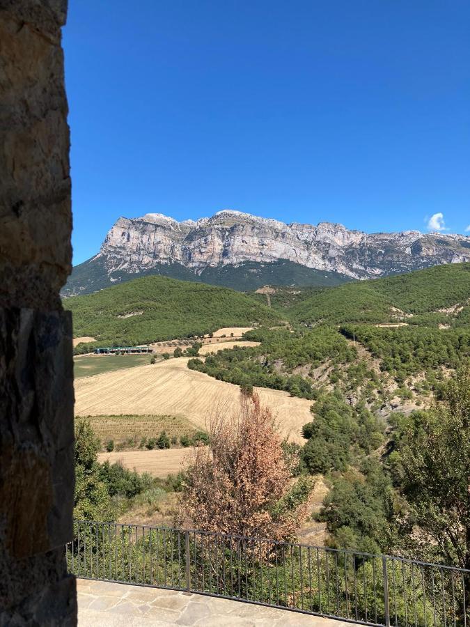 Гостевой дом Casa Encuentra, En El Pirineo Al Lado De Ainsa Эль-Пуэйо-де-Арагуас Экстерьер фото