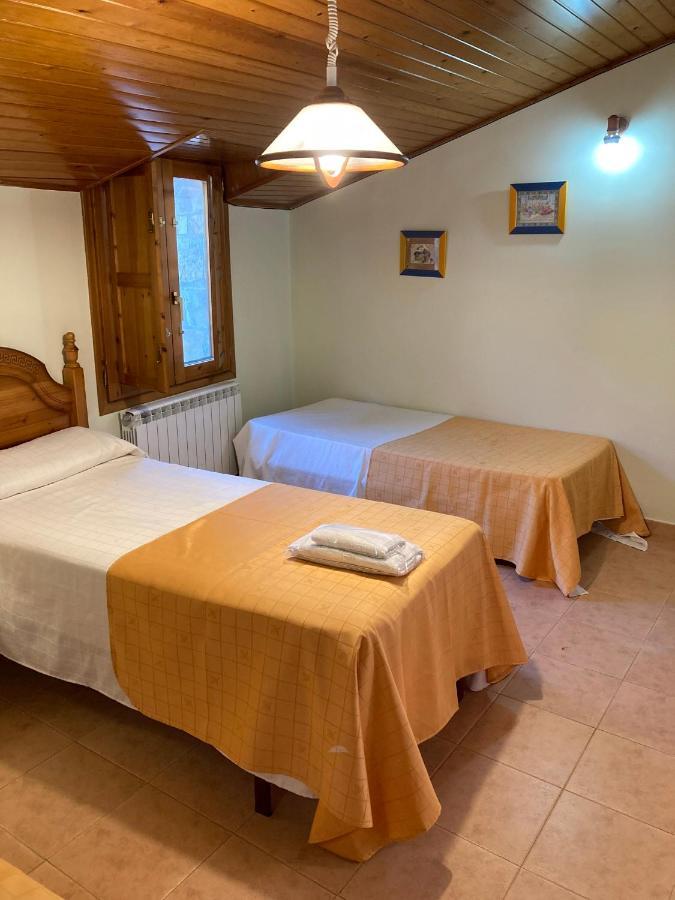 Гостевой дом Casa Encuentra, En El Pirineo Al Lado De Ainsa Эль-Пуэйо-де-Арагуас Экстерьер фото