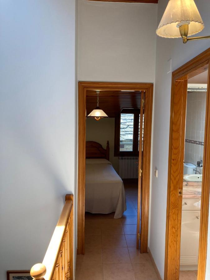 Гостевой дом Casa Encuentra, En El Pirineo Al Lado De Ainsa Эль-Пуэйо-де-Арагуас Экстерьер фото