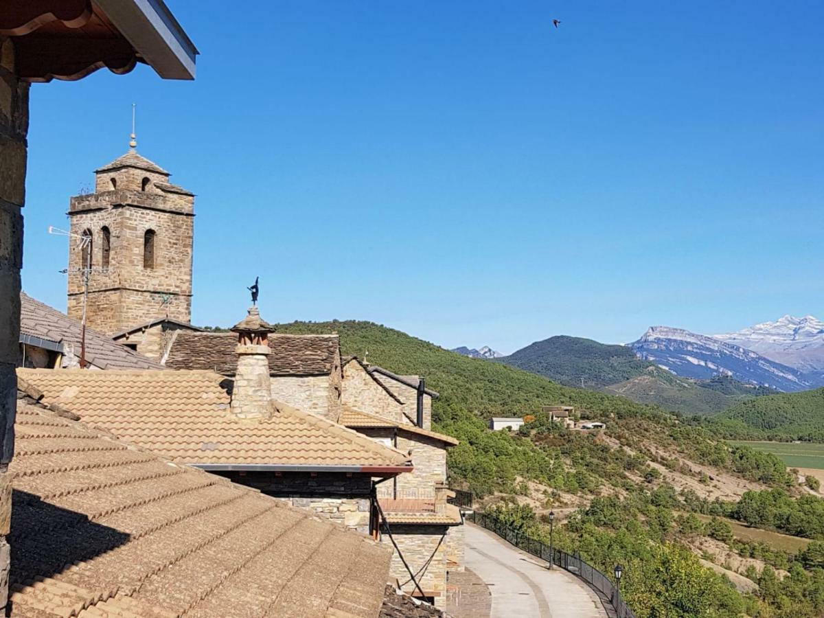 Гостевой дом Casa Encuentra, En El Pirineo Al Lado De Ainsa Эль-Пуэйо-де-Арагуас Экстерьер фото